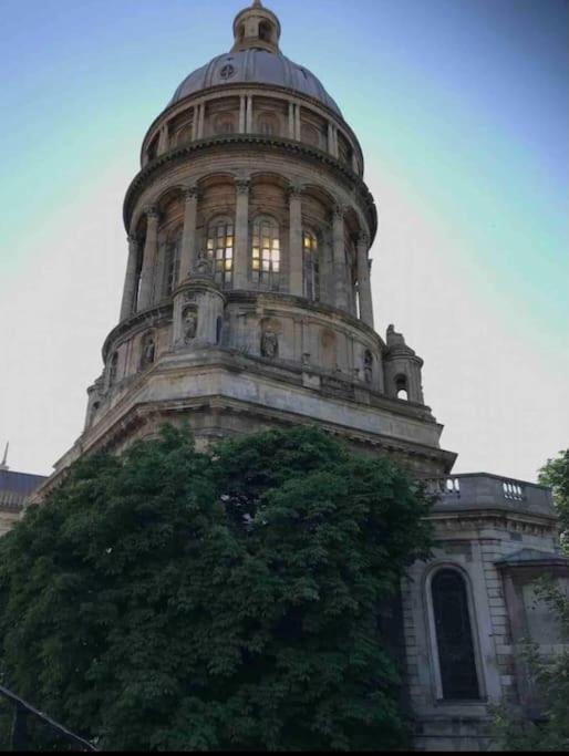 L'Amazonia : Face A La Basilique Parking Gratuit Apartment Boulogne-sur-Mer Exterior foto